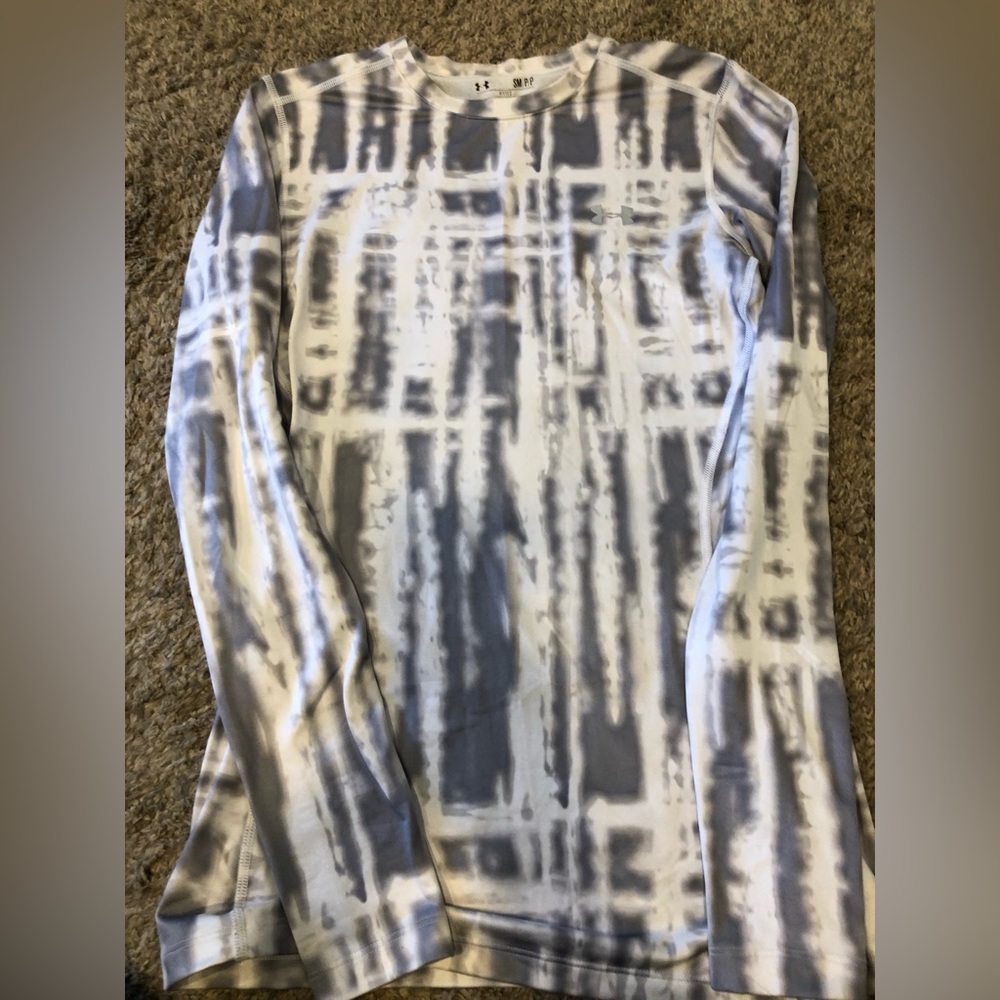 Women’s Under Armour Cold-Gear long sleeve shirt